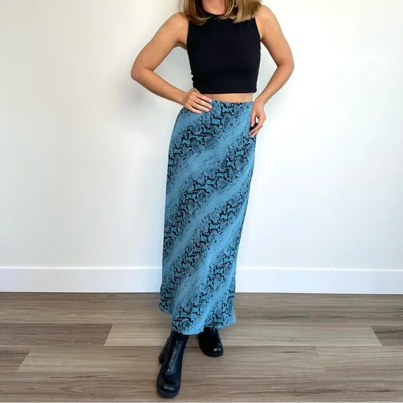 Y2K Blue & Black Snake Skin Maxi Skirt (L) - Picture 4 of 6